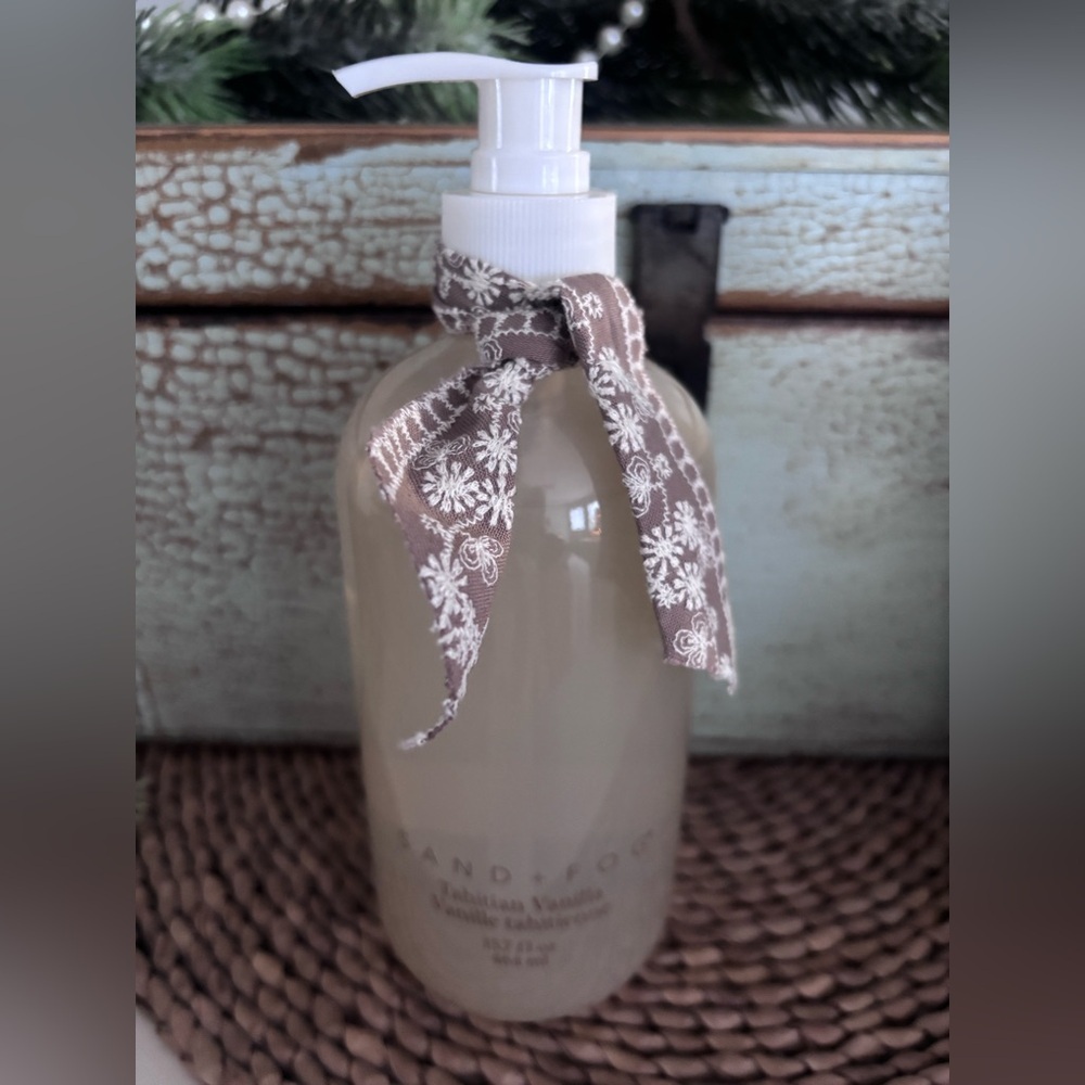 Sand + Fog Tahitian Vanilla Hand Soap - Cream